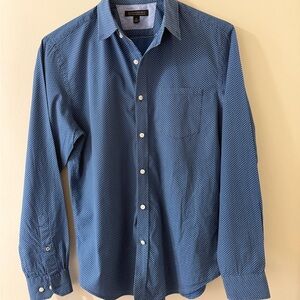 Banana Republic Men's Blue Patterned Shirt
